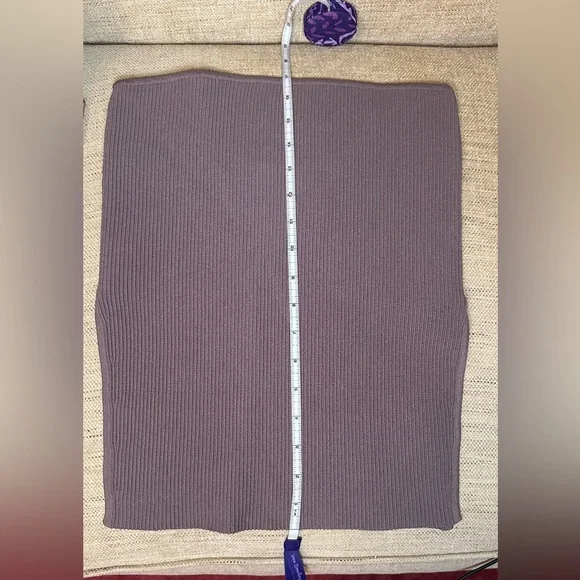 NWT Aritzia Babaton Sculpt Knit Savvy Tube Top - Picture 9 of 13